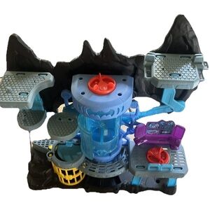 Imaginext DC Super Friends Batman Bat-Tech Batcave 17" X 17" As Is No Figures